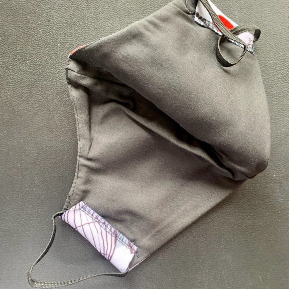 Eiffel Tower Bicycle Love Heart Face Mask ♥️🚲🗼🎈 - Picture 4 of 4